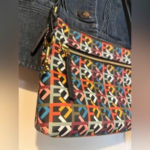 FOSSIL purse excellent condition